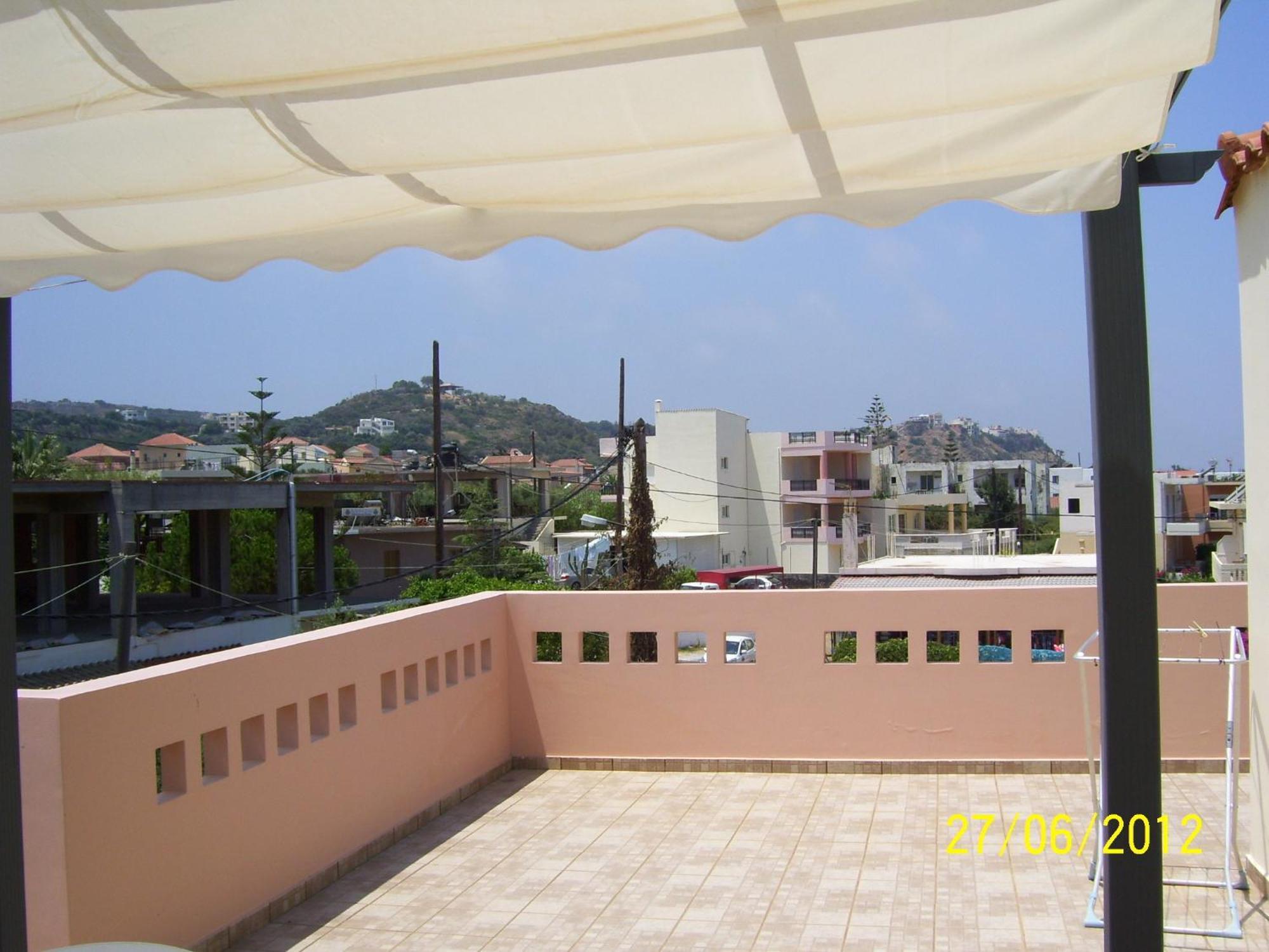 Apelia Residence Agia Marina  Exterior photo