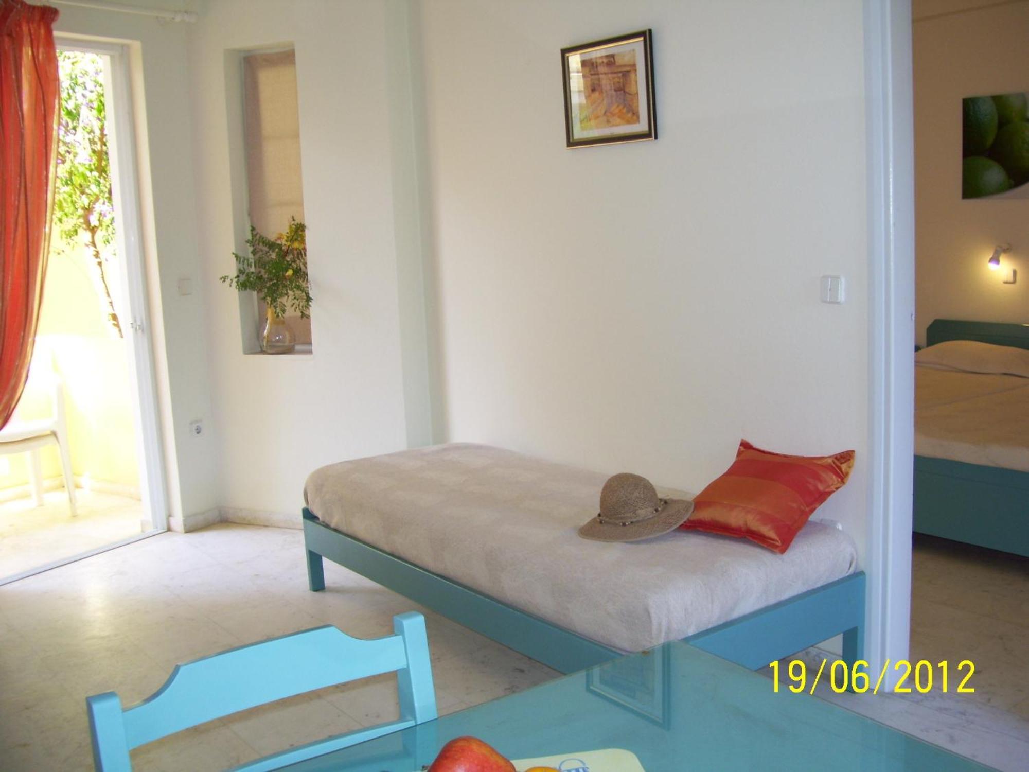 Apelia Residence Agia Marina  Exterior photo