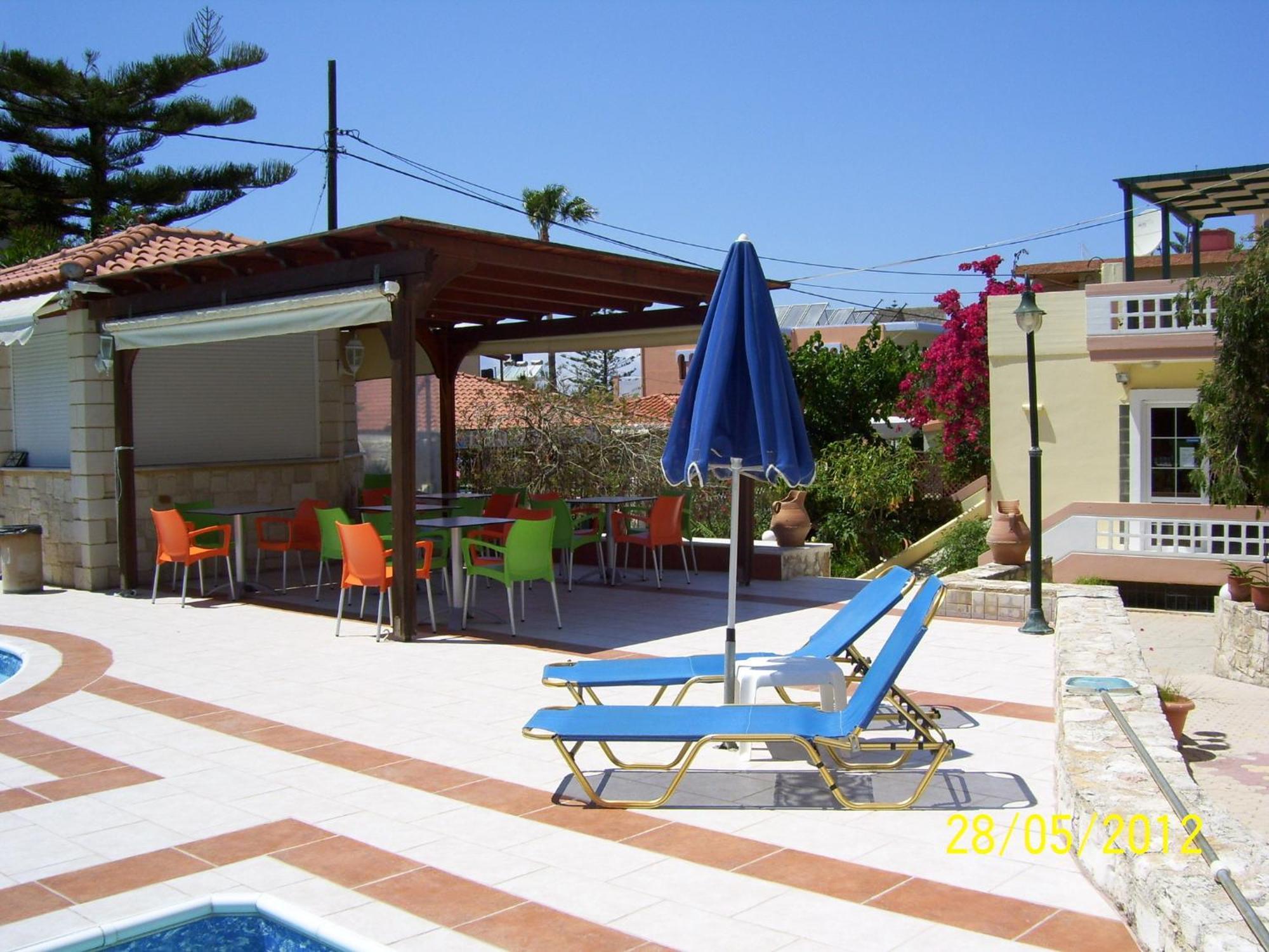 Apelia Residence Agia Marina  Exterior photo