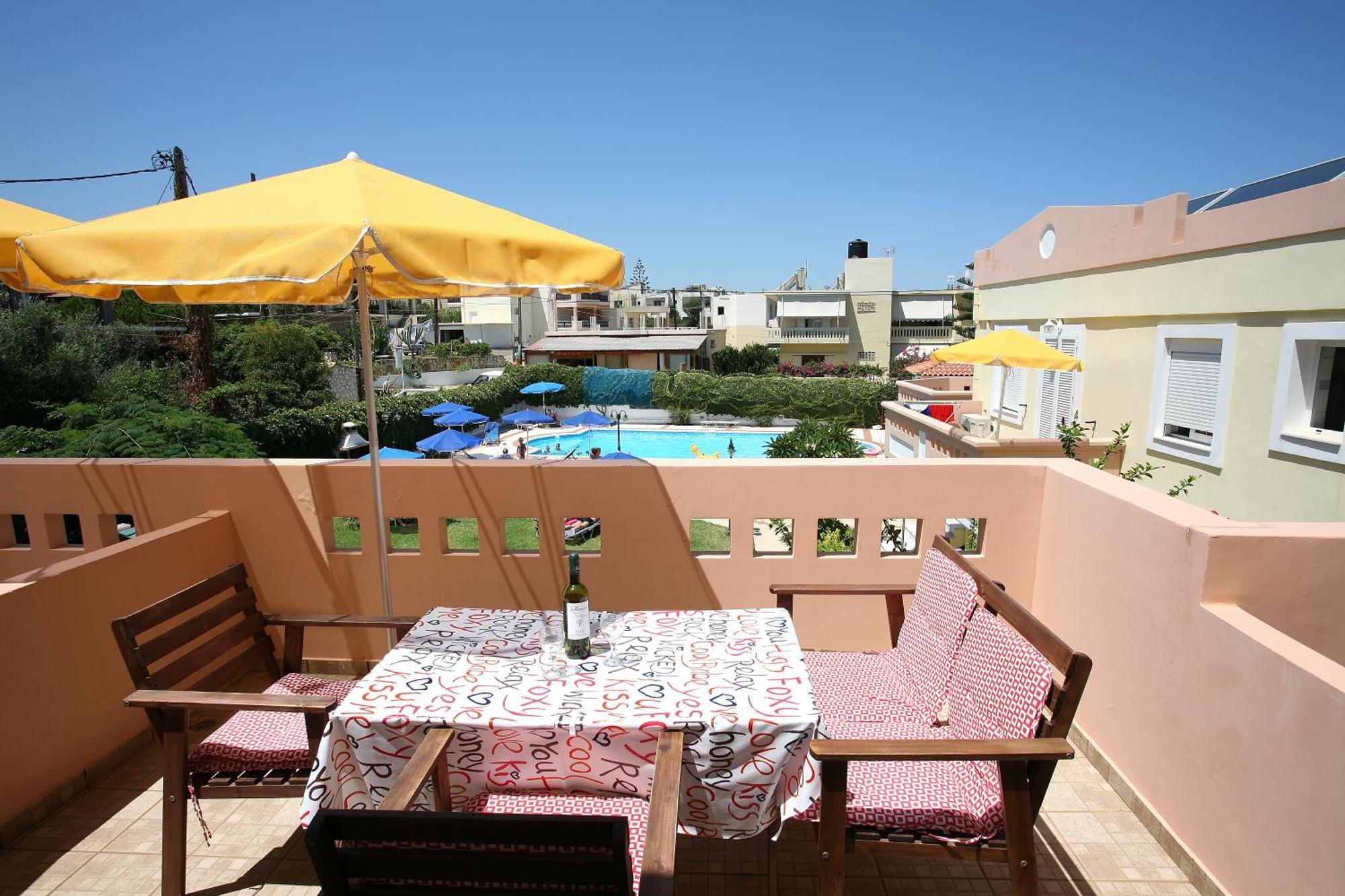 Apelia Residence Agia Marina  Exterior photo